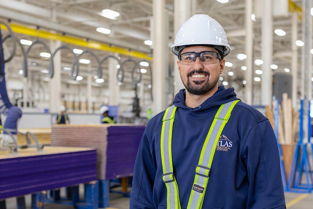 Kelvin Mendes 02 - Atlas Moncton - Sept 2025 1000x666.jpg